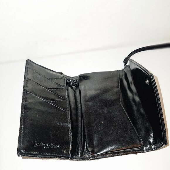 V.S. Black HEART Wristlet - Picture 2 of 3